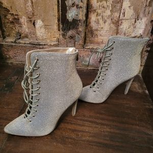 NEW Shoe Dazzle Gold/Silver sparkle booties